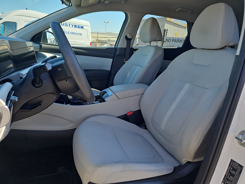 Used 2025 Hyundai Tucson SEL FWD image 15