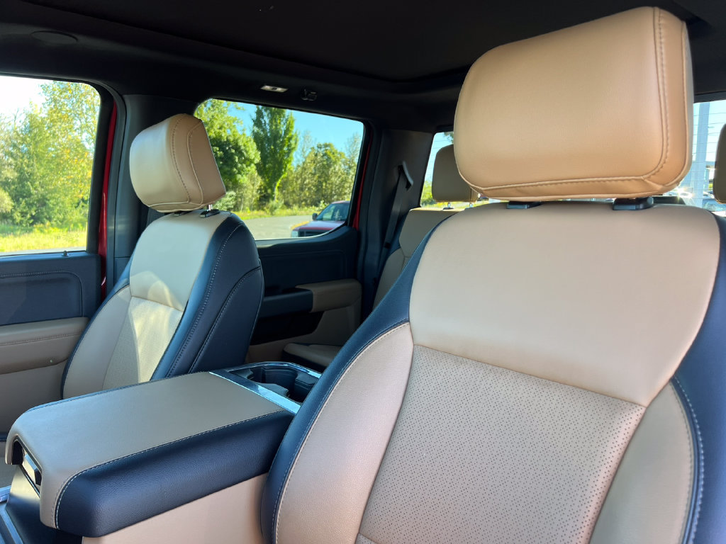Certified 2025 Ford F250 Lariat w/ Lariat Ultimate Package AWD/4WD image 18