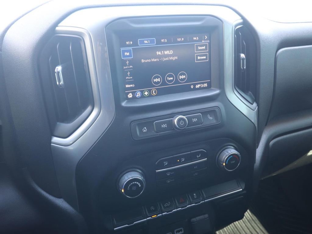 Used 2022 Chevrolet Silverado 1500 Custom image 19