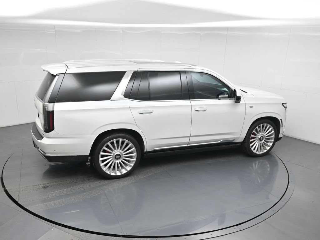 Used 2025 Cadillac Escalade Premium Luxury Platinum AWD/4WD image 14