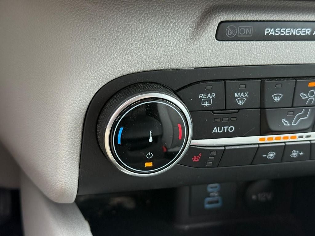 Certified 2023 Ford Escape Active AWD/4WD image 23