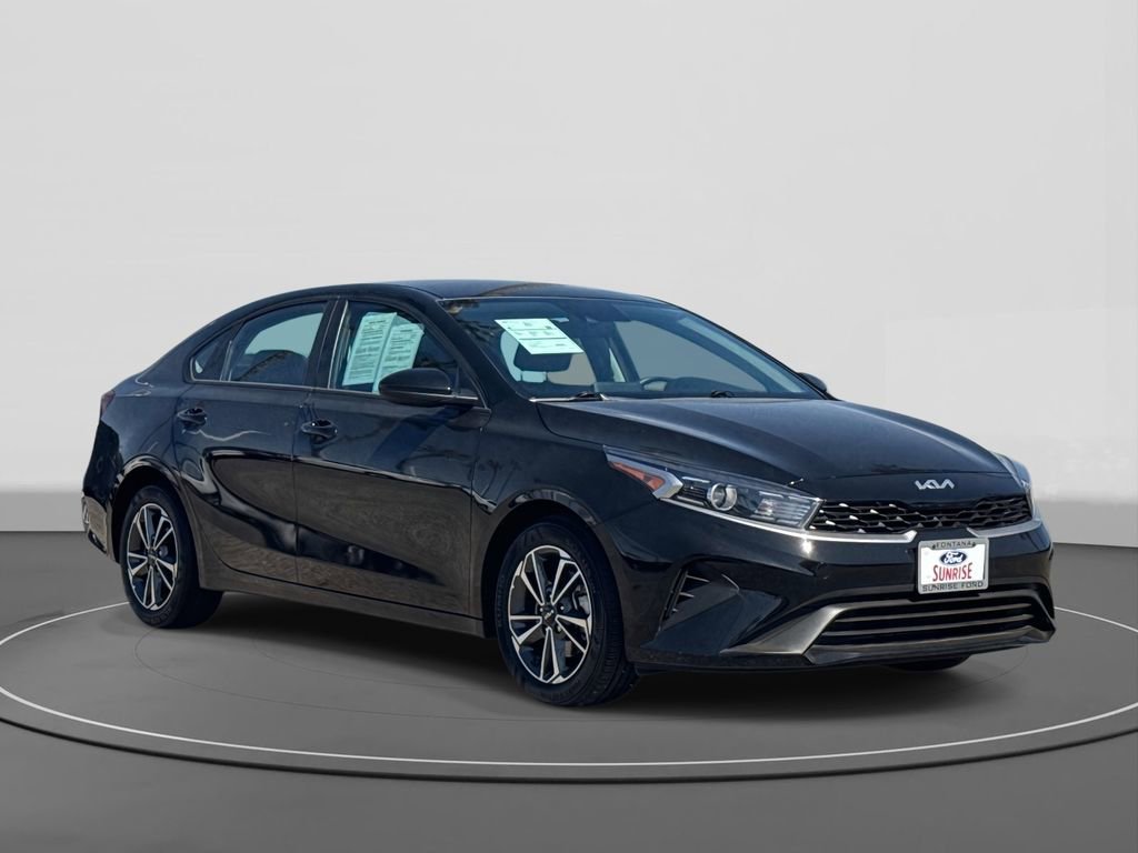 Used 2023 Kia Forte LXS image 5