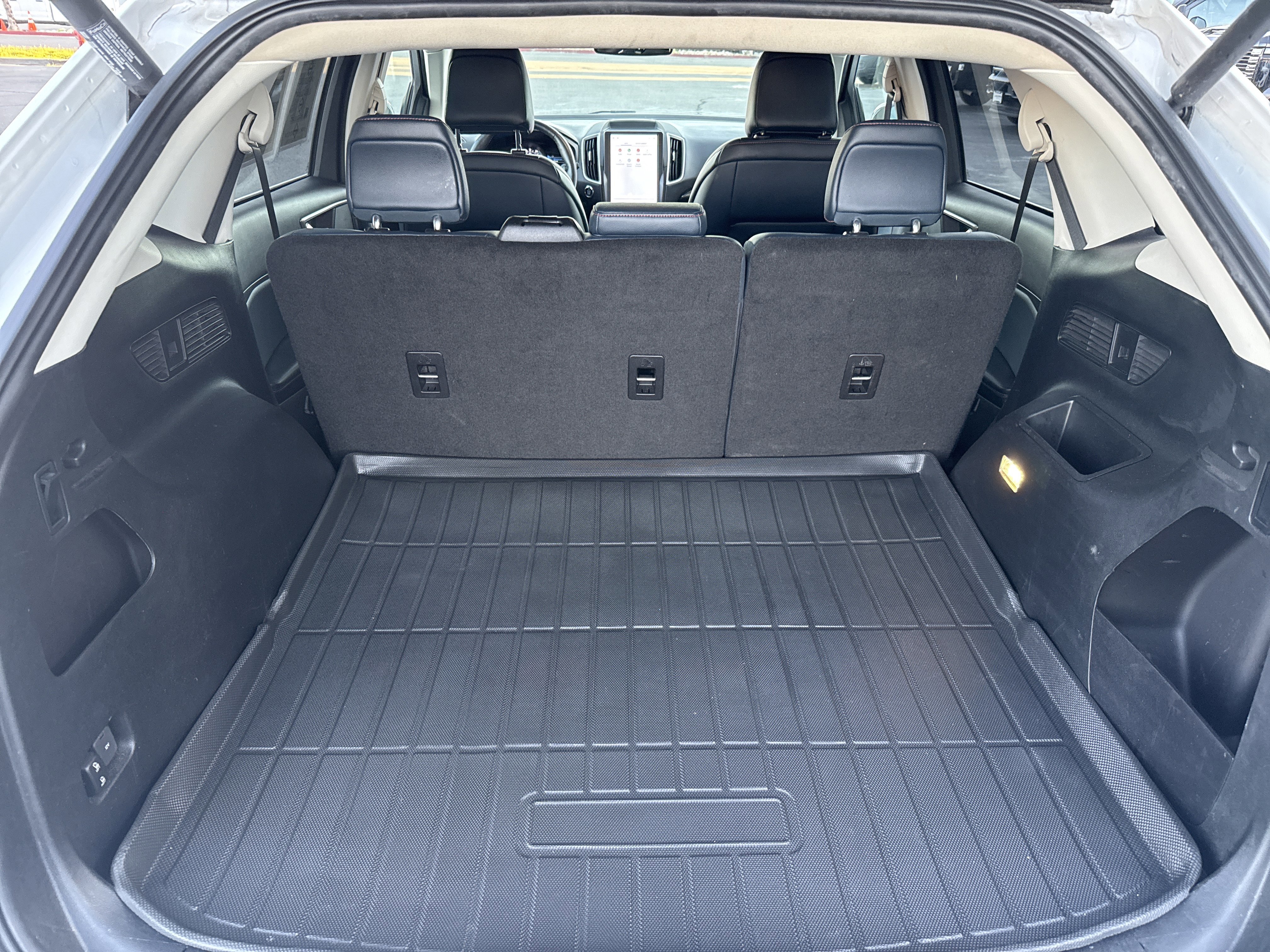 Certified 2022 Ford Edge SEL w/ Sport Appearance Package image 25