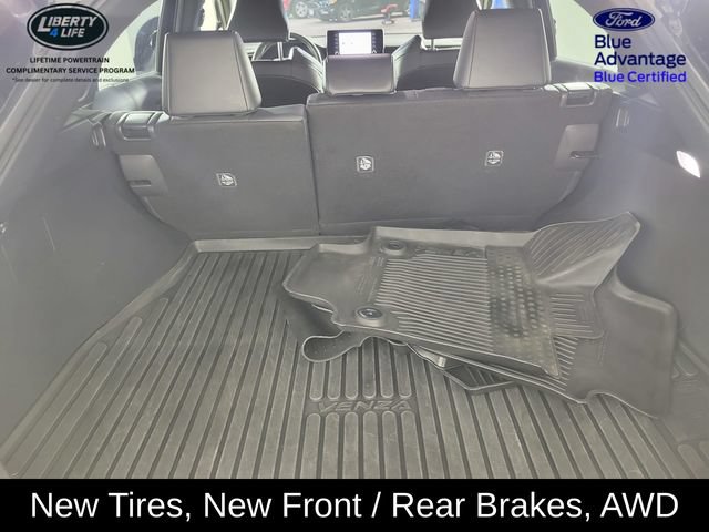Used 2021 Toyota Venza XLE w/ Softex Package AWD/4WD image 16