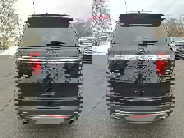 Certified 2017 Ford Explorer Limited image 4