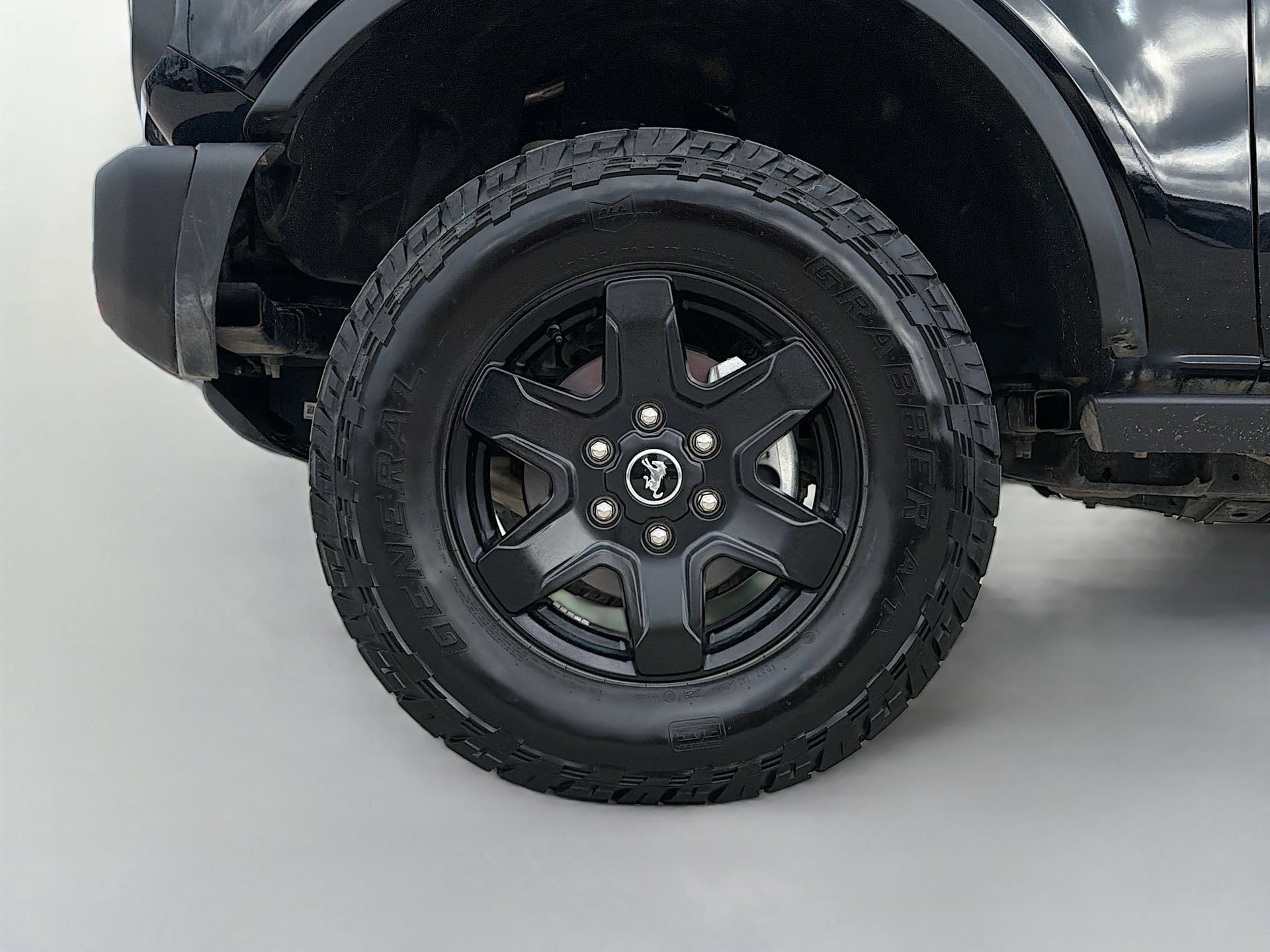 Certified 2025 Ford Bronco Big Bend w/ Black Diamond Package AWD/4WD image 36