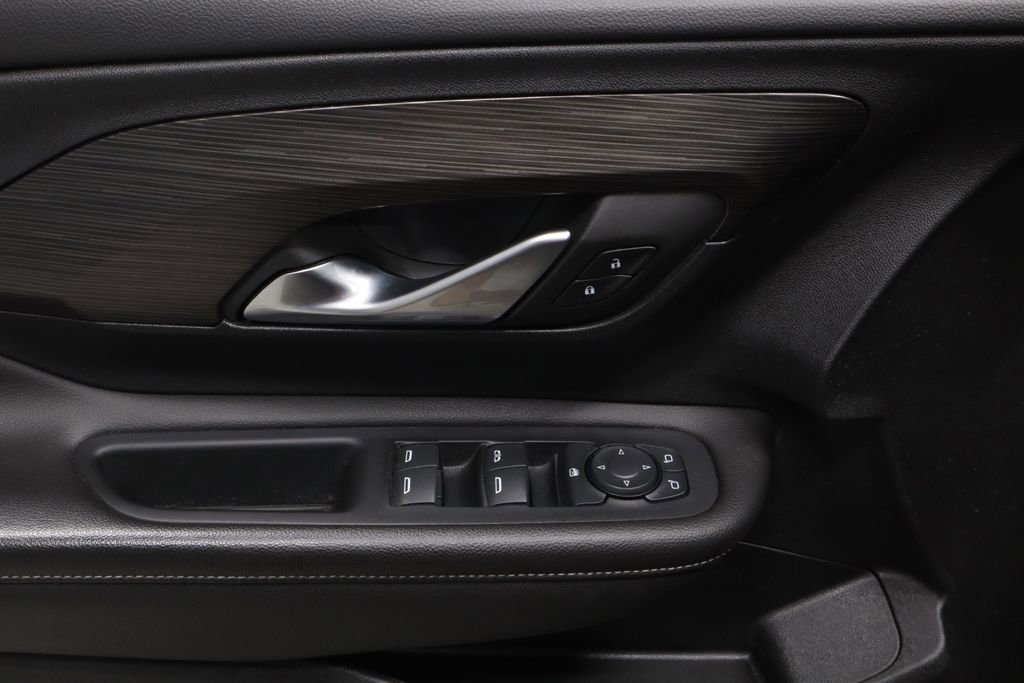 Used 2022 GMC Terrain SLE w/ Driver Convenience Package FWD image 20