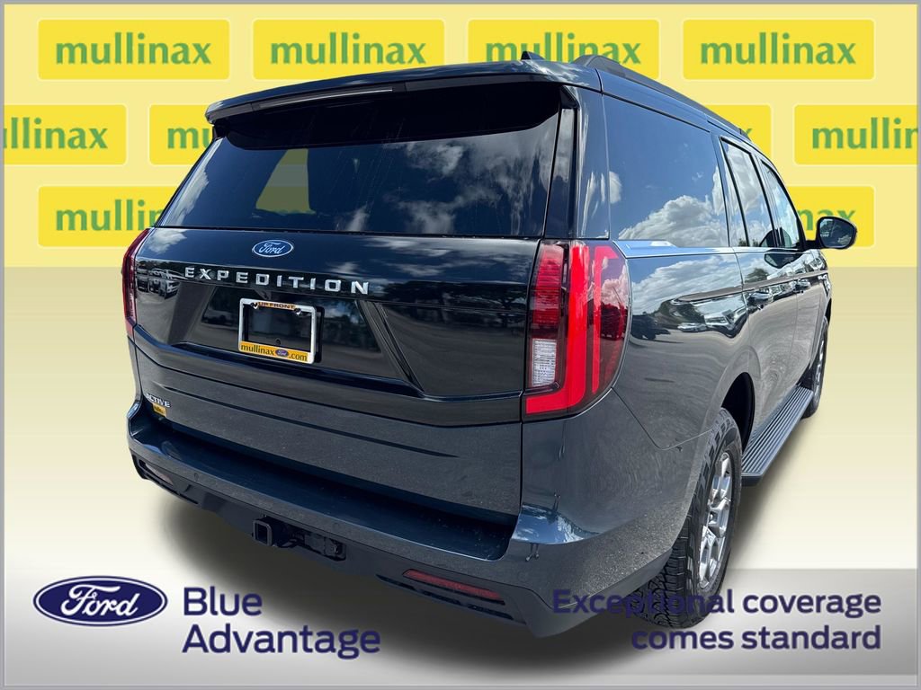 Certified 2025 Ford Expedition Active image 4