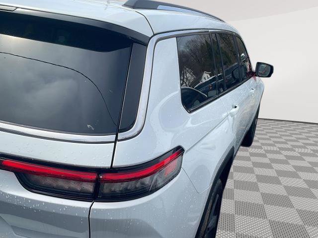Used 2021 Jeep Grand Cherokee L Limited w/ Trailer Tow Group (B) AWD/4WD image 16