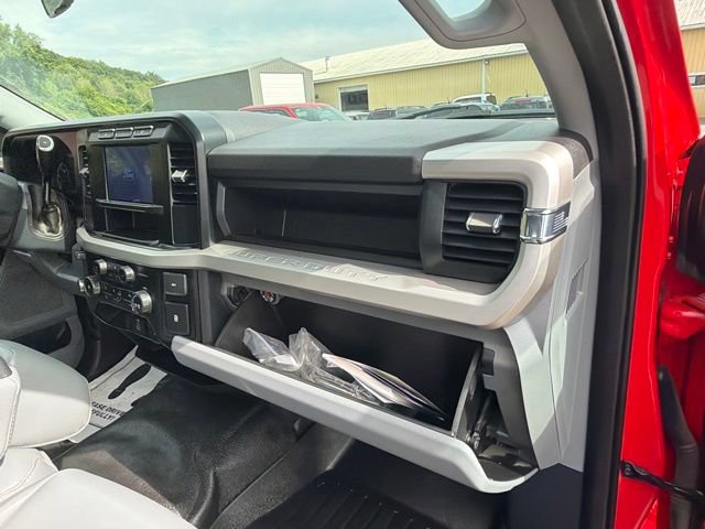 Certified 2024 Ford F550 4x4 Regular Cab Super Duty image 36