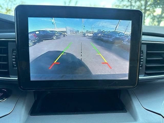 Certified 2023 Ford Explorer XLT w/ Equipment Group 202A AWD/4WD image 30