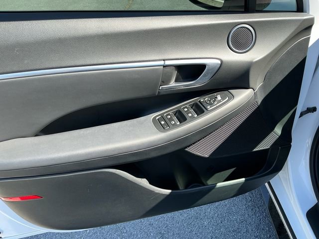 Used 2022 Hyundai Sonata SEL w/ Convenience Package image 11