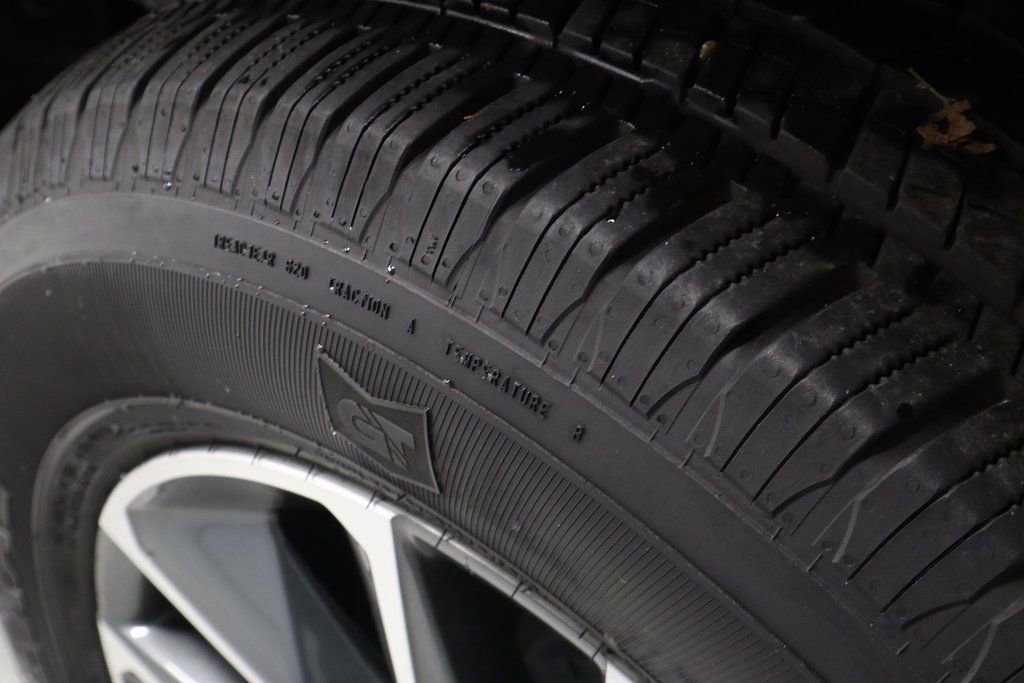 Used 2024 Chevrolet Silverado 1500 LT image 20