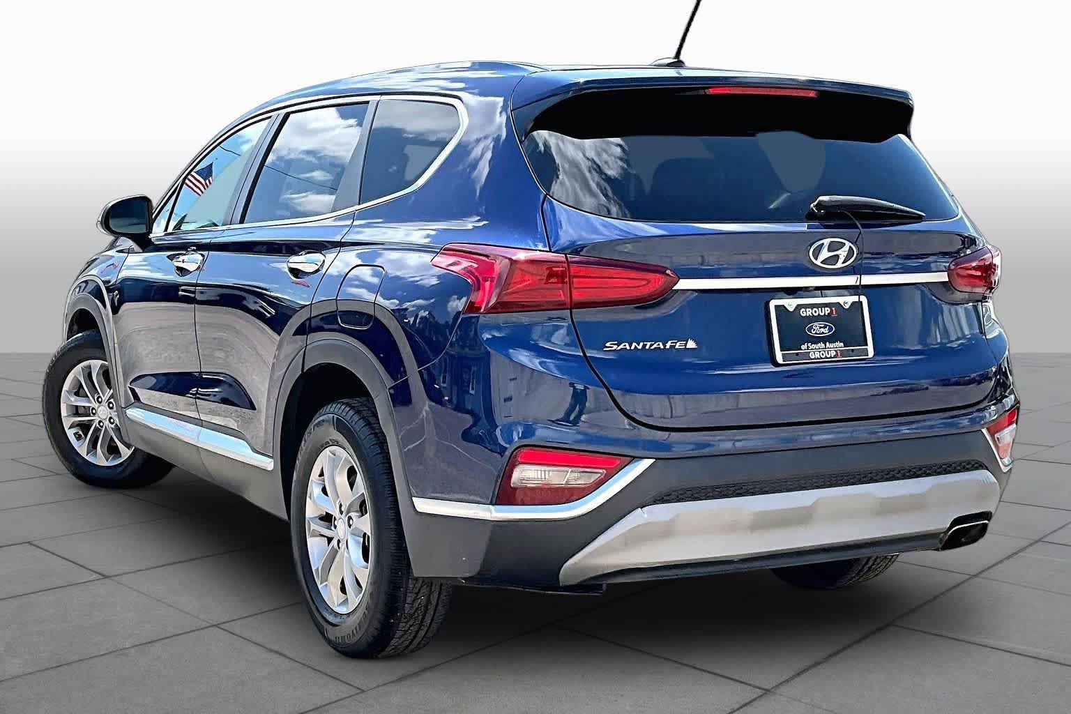 Used 2019 Hyundai Santa Fe SE FWD image 6