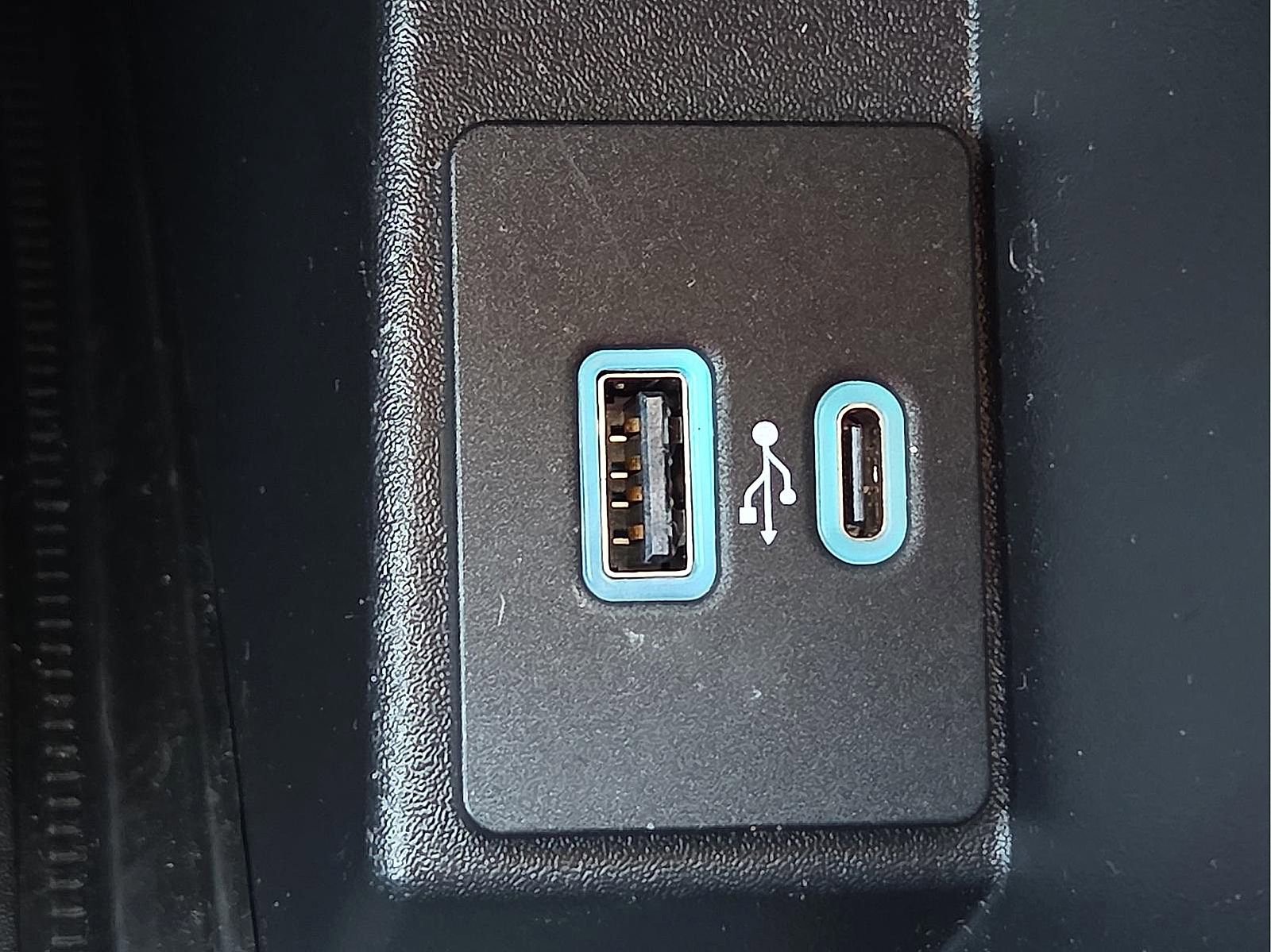 Certified 2022 Ford Edge SEL w/ Convenience Package image 19