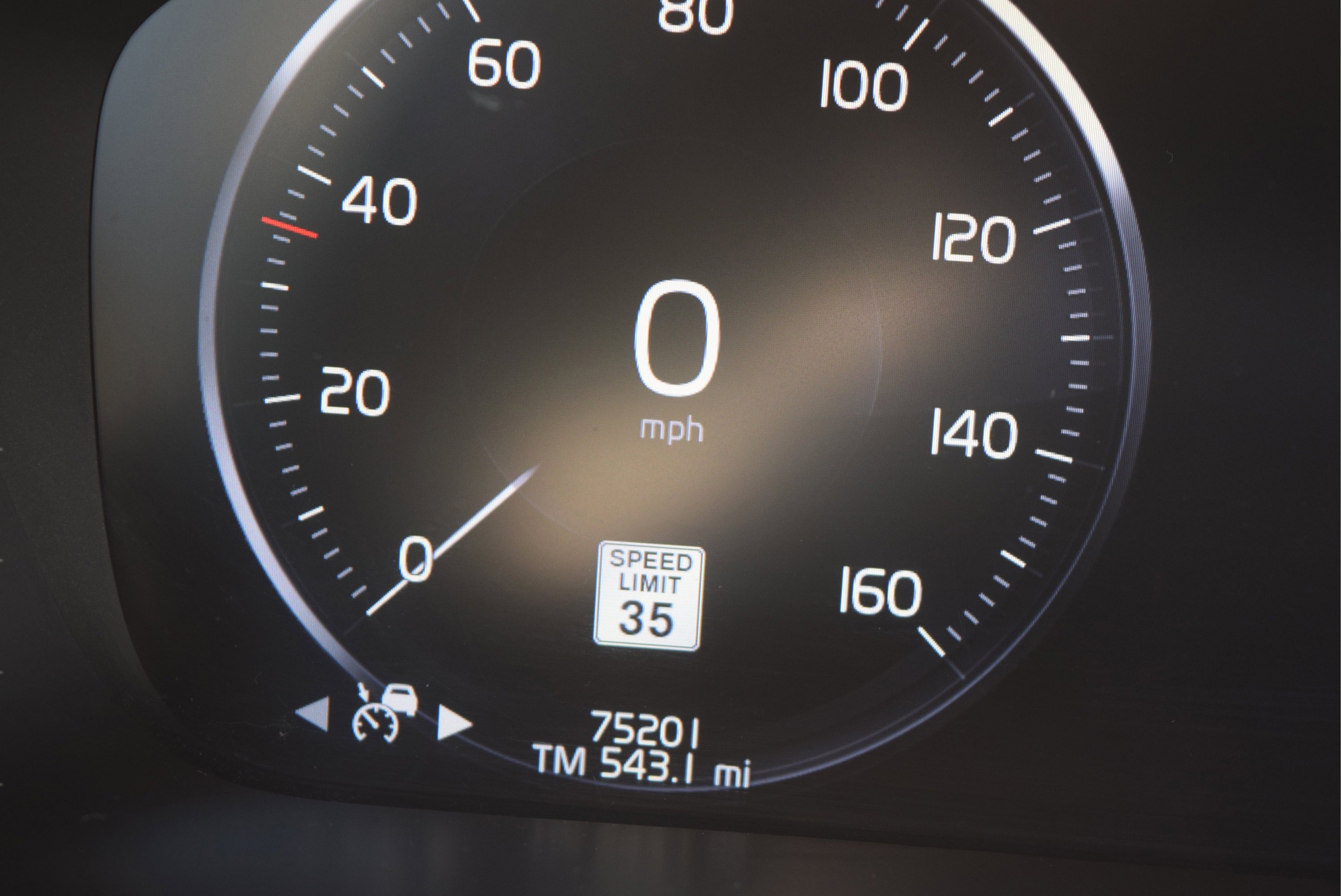 Used 2019 Volvo XC90 T6 Momentum w/ Protection Package Premier image 18