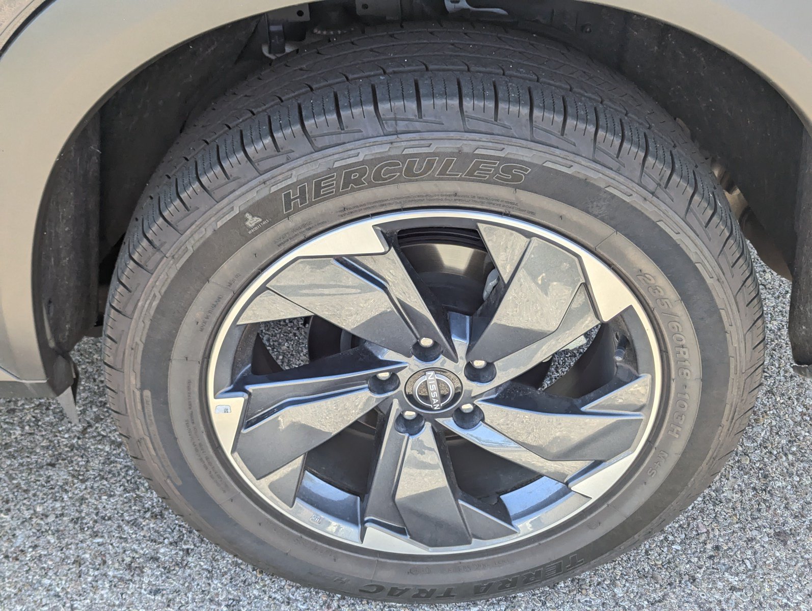 Used 2025 Nissan Rogue SV AWD/4WD image 7