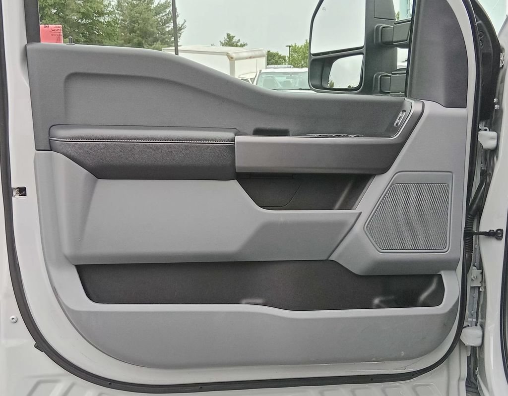Certified 2025 Ford F250 XLT AWD/4WD image 17