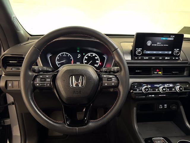 Used 2023 Honda Pilot Sport image 5