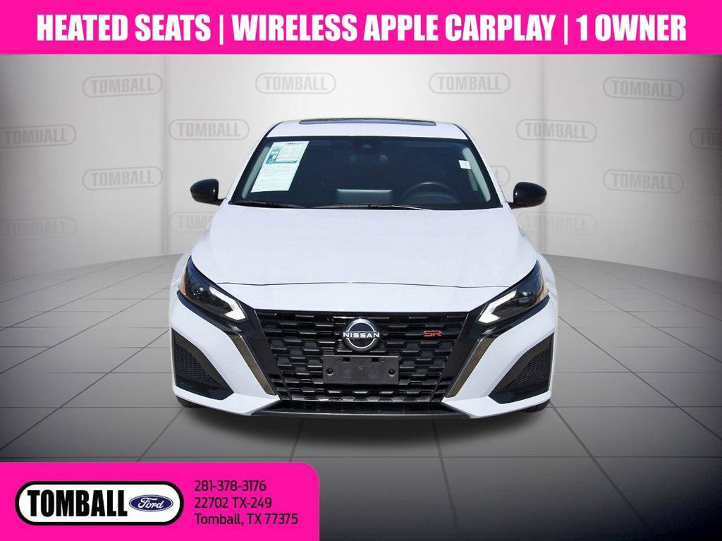 Used 2024 Nissan Altima 2.5 SR w/ SR Premium Package FWD image 2
