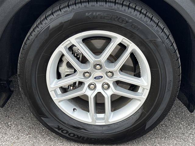 Certified 2026 Ford Explorer Active w/ Active Comfort Package RWD image 9