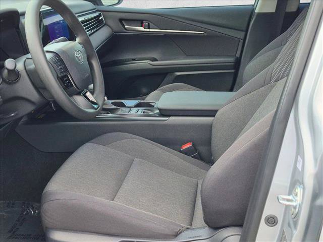 Used 2025 Toyota Camry LE FWD image 16