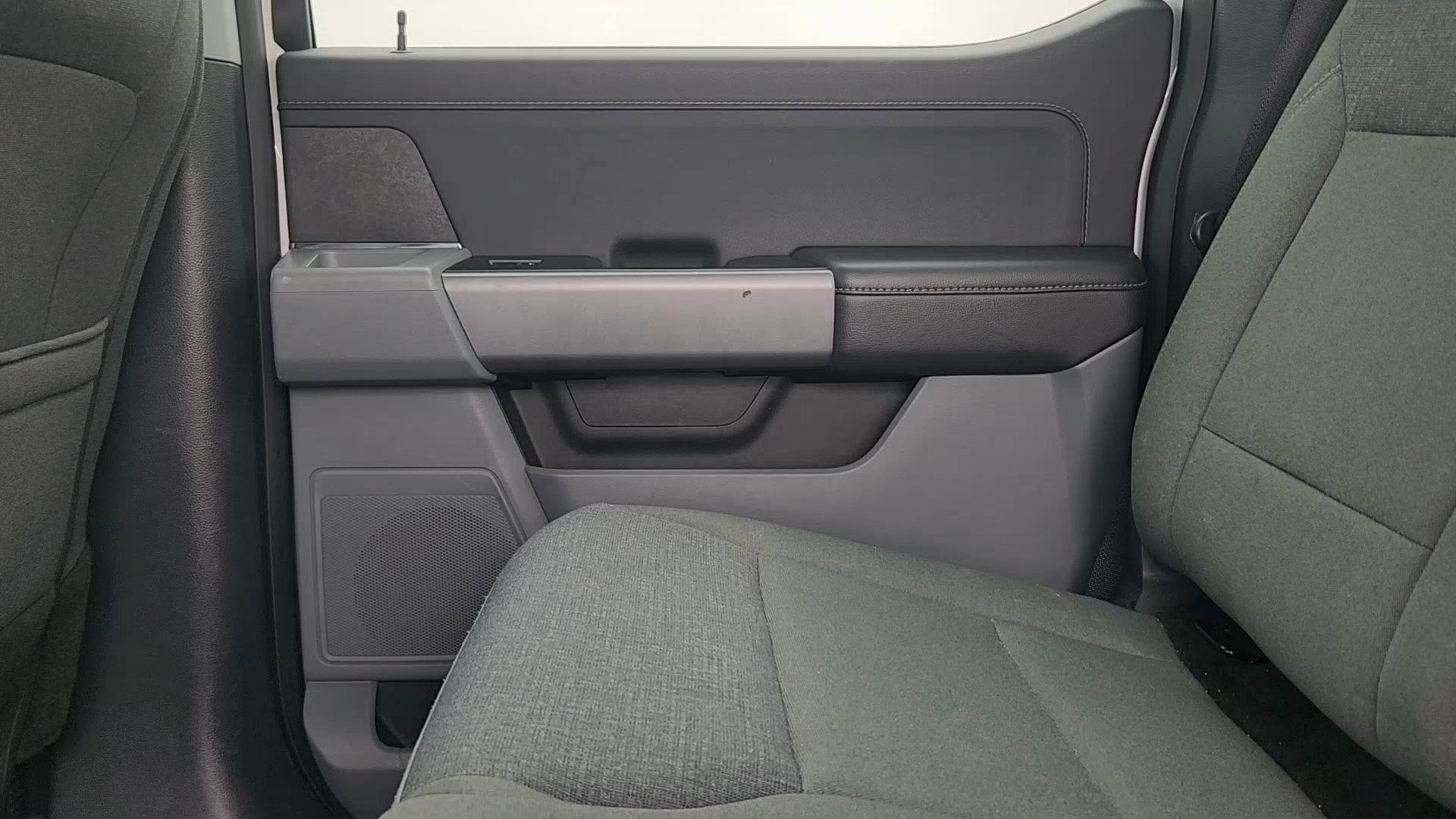 Certified 2025 Ford F150 XLT w/ Equipment Group 301A Standard image 17