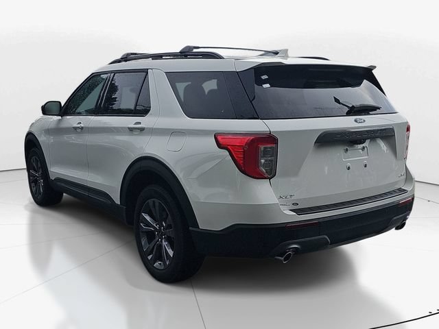 Certified 2023 Ford Explorer XLT w/ Equipment Group 202A AWD/4WD image 7