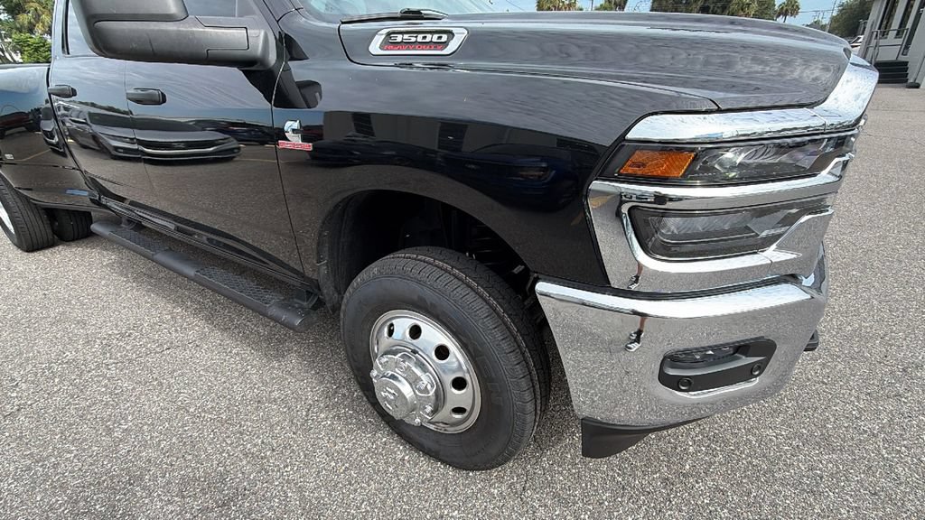 Used 2025 RAM 3500 Tradesman AWD/4WD image 10