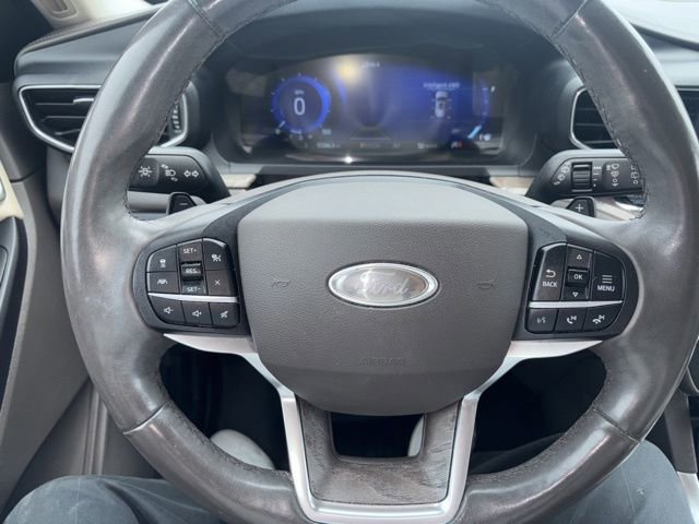 Certified 2020 Ford Explorer Platinum w/ Premium Technology Package AWD/4WD image 6