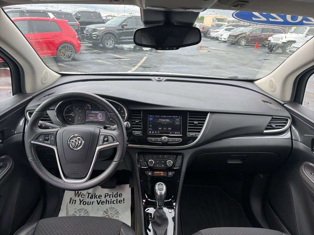 Used 2022 Buick Encore Preferred AWD/4WD image 13