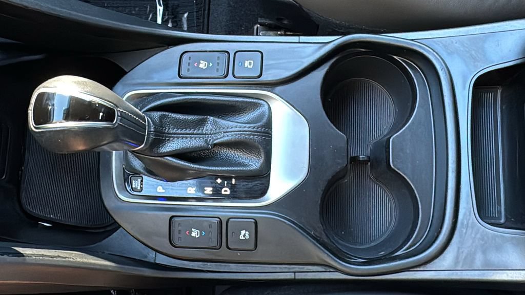 Used 2017 Hyundai Santa Fe Sport FWD image 15