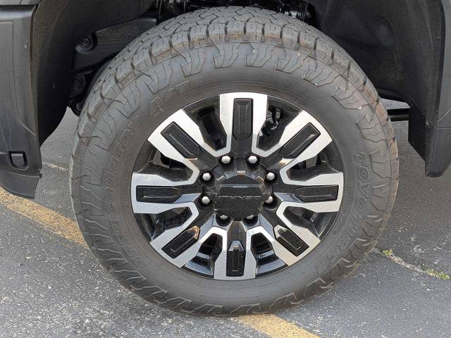 Used 2024 GMC Sierra 3500 Denali Ultimate AWD/4WD image 12