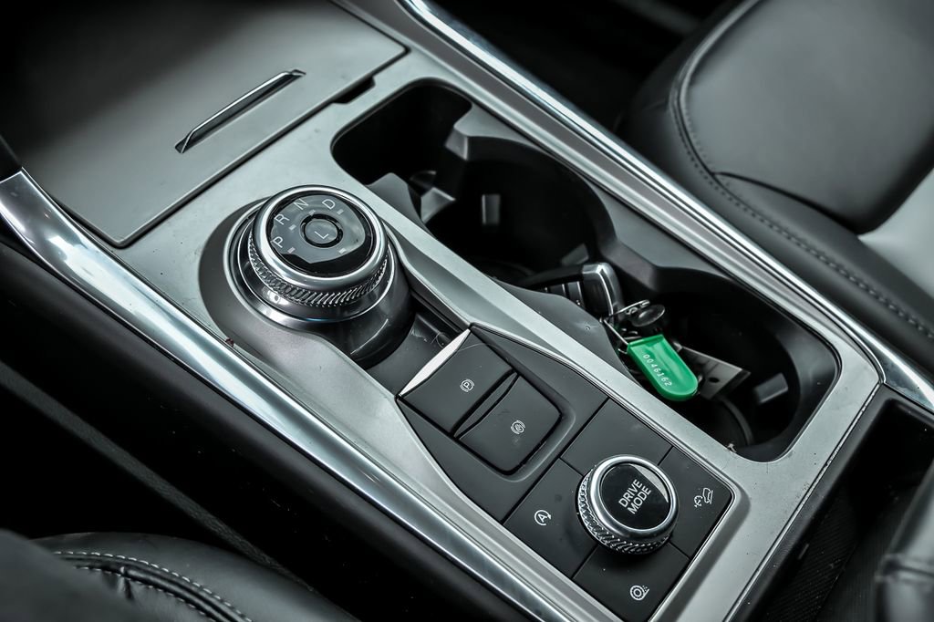 Certified 2024 Ford Explorer XLT w/ Equipment Group 202A AWD/4WD image 24