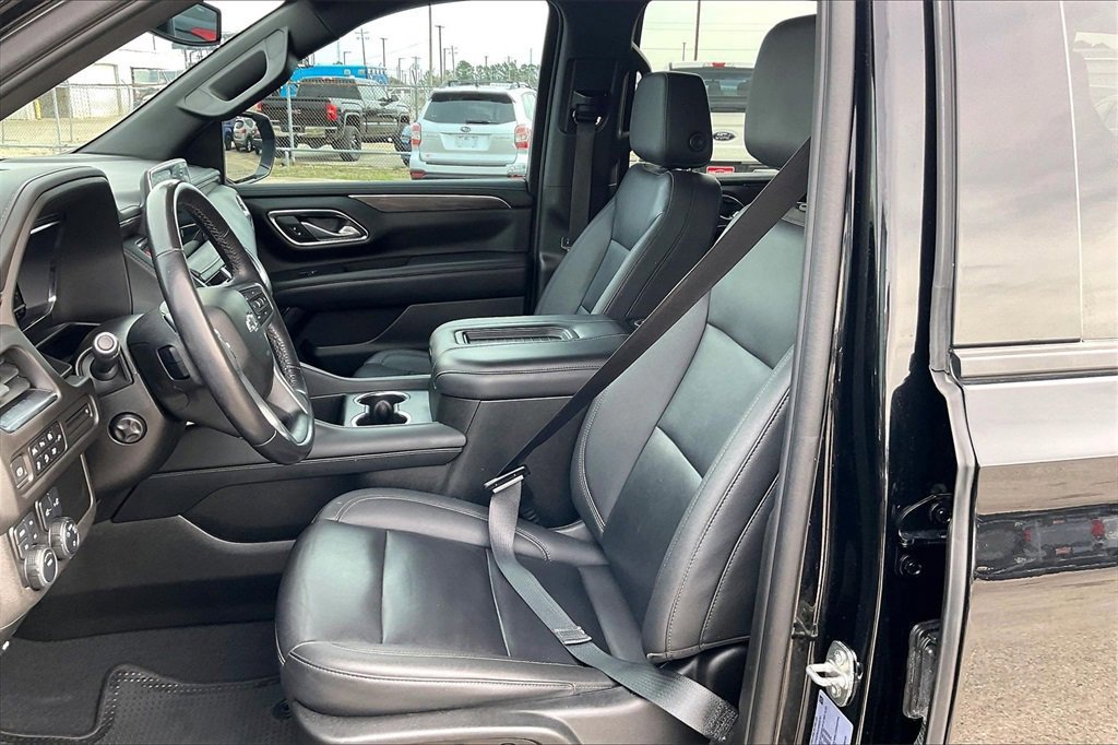 Used 2022 Chevrolet Tahoe Z71 w/ Luxury Package image 18