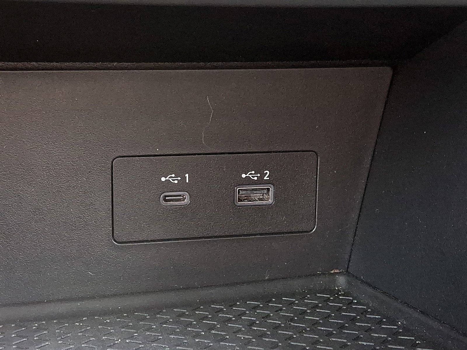 Used 2025 Nissan Pathfinder SV image 23