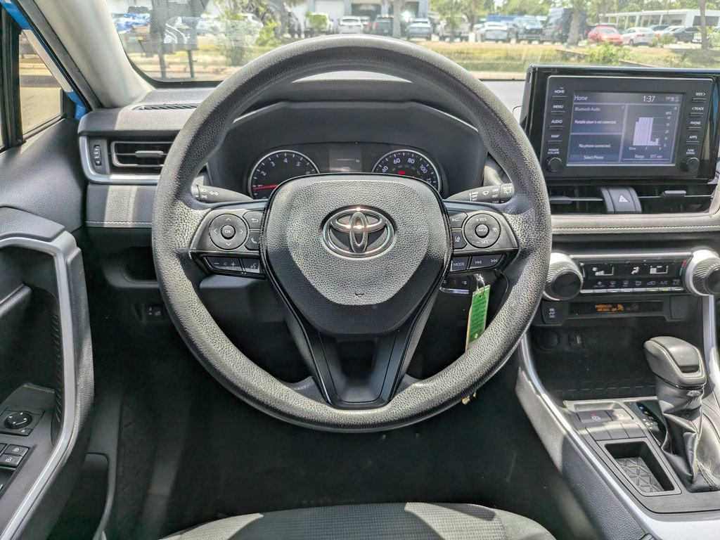 Used 2019 Toyota RAV4 LE FWD image 14