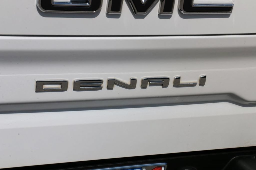 Used 2022 GMC Sierra 1500 Denali Ultimate AWD/4WD image 8