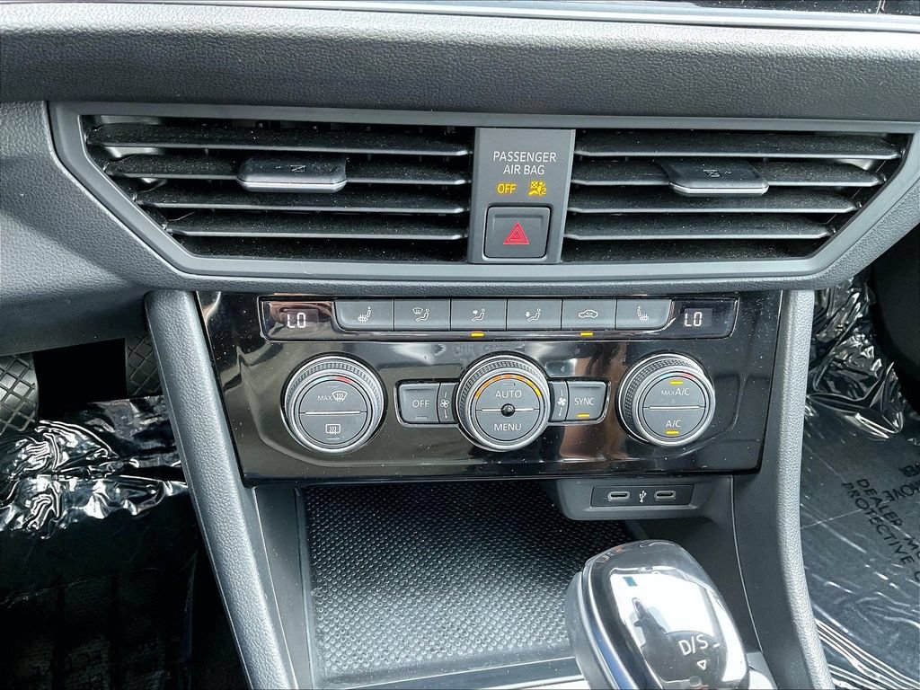 Used 2023 Volkswagen Jetta SE FWD image 15