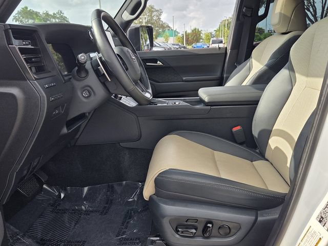 Used 2024 Lexus GX 550 AWD/4WD image 12