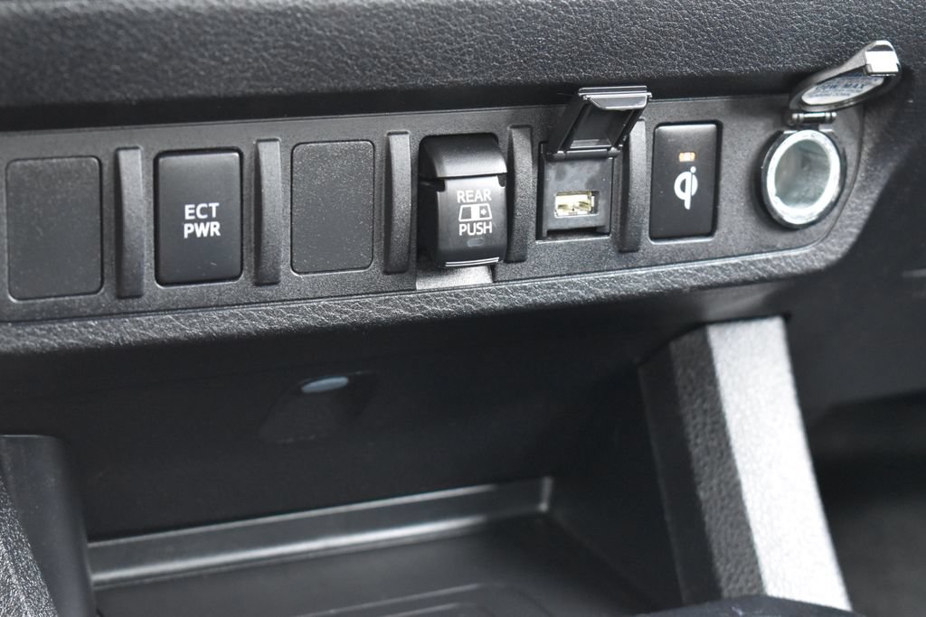 Used 2023 Toyota Tacoma TRD Sport AWD/4WD image 21
