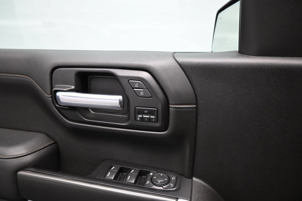 Used 2021 GMC Sierra 1500 AT4 w/ AT4 Value Package AWD/4WD image 12