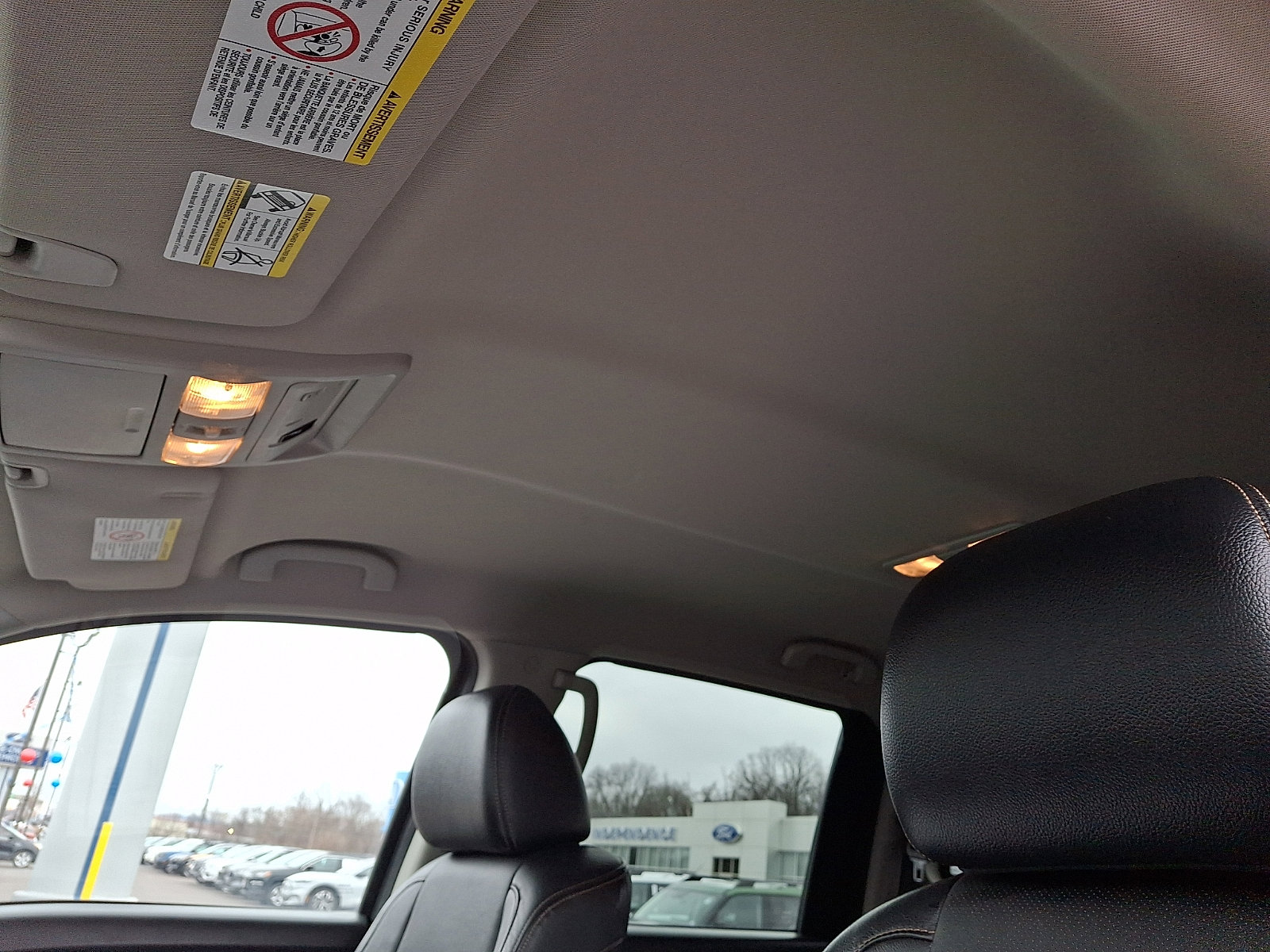 Used 2017 Nissan Titan SL AWD/4WD image 21