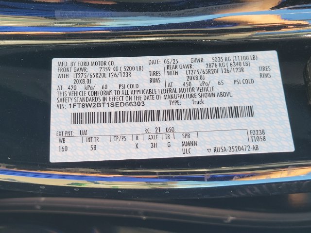 Certified 2025 Ford F250 Lariat w/ Lariat Ultimate Package AWD/4WD image 17