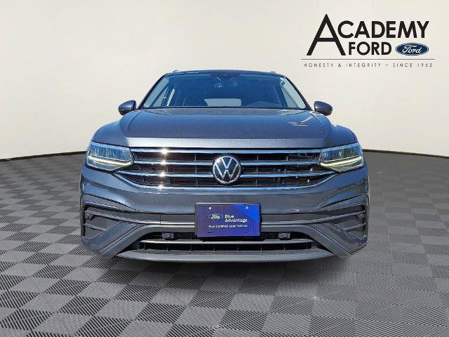 Used 2022 Volkswagen Tiguan SE AWD/4WD image 2