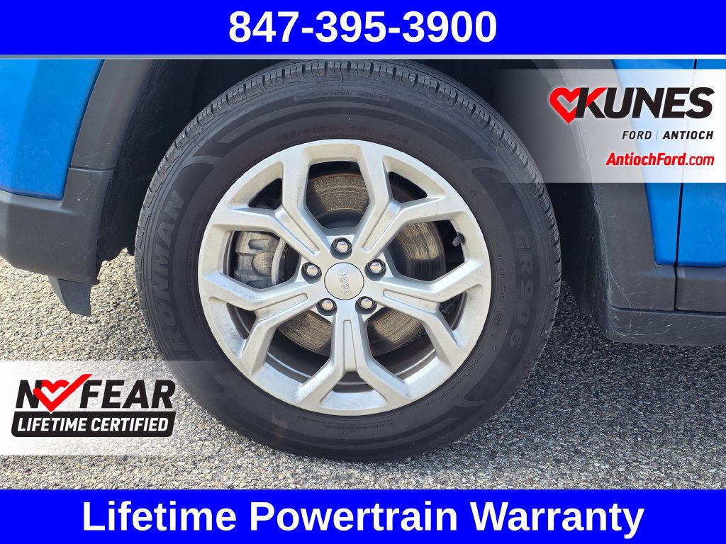 Used 2024 Jeep Compass Latitude AWD/4WD image 16