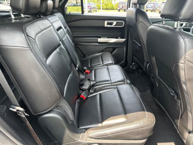 Certified 2023 Ford Explorer XLT w/ Equipment Group 202A AWD/4WD image 32