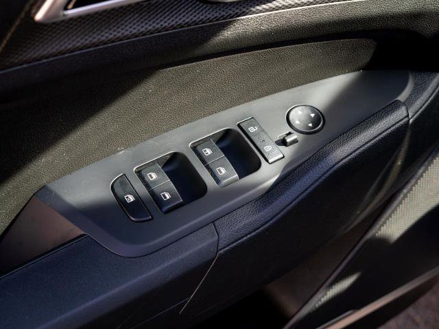 Used 2023 Kia Sportage LX image 14