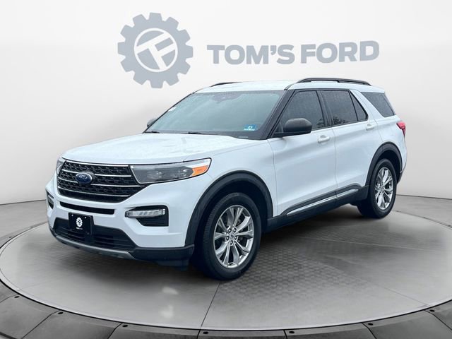 Certified 2020 Ford Explorer XLT w/ Equipment Group 202A AWD/4WD image 1