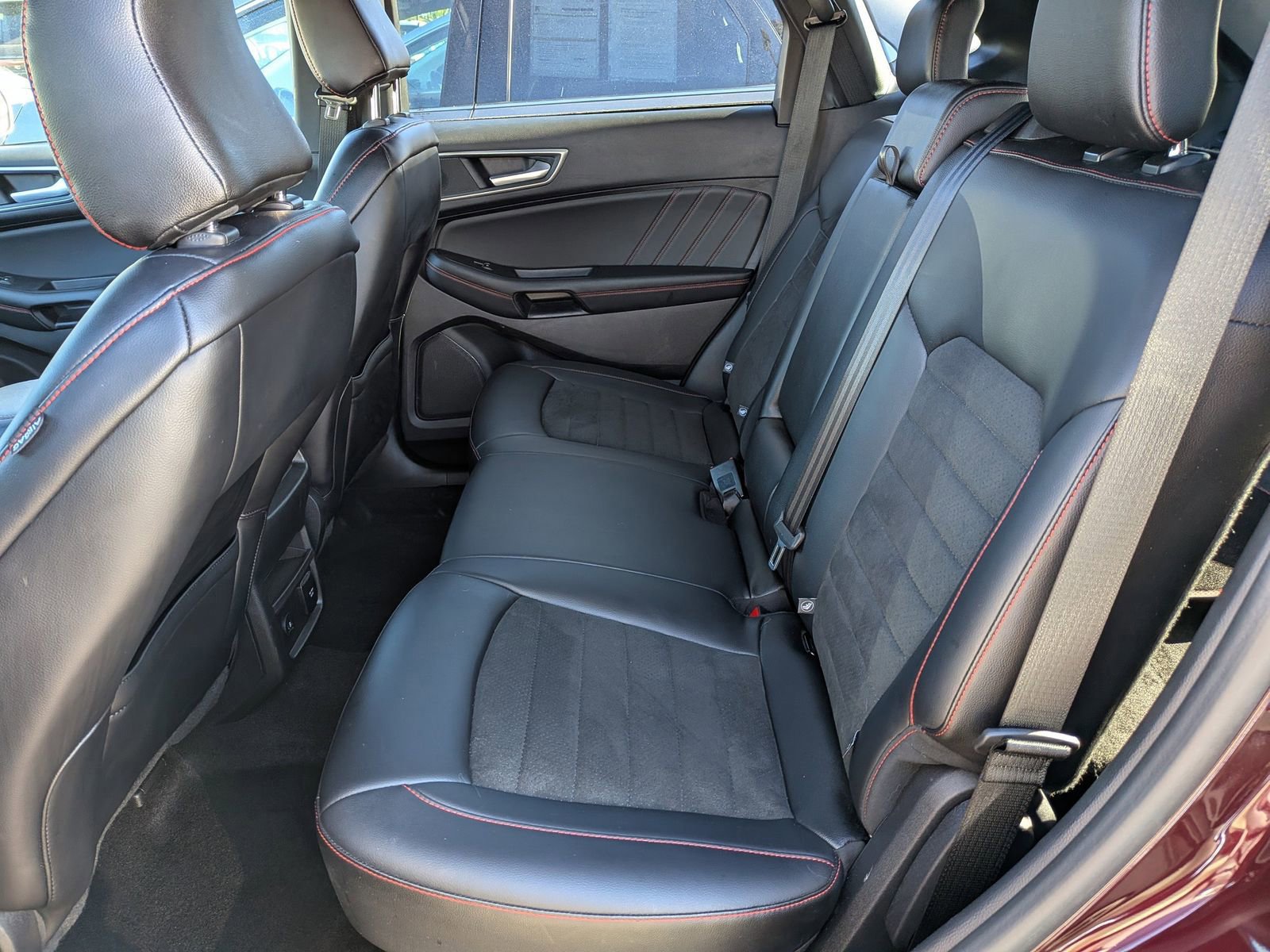 Certified 2024 Ford Edge ST-Line image 17